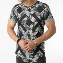 Le moins cher ⭐ Tee 👚 Shirt Oversize UY608 Noir Blanc Renaissance de Uniplay 👍 -Uniplay Soldes uniplay 257215 UY608 BLACK 20210322T145509 03