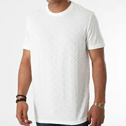 Tout neuf 💯 Tee 👚 Shirt TSJ-04 Blanc de Uniplay 🥰