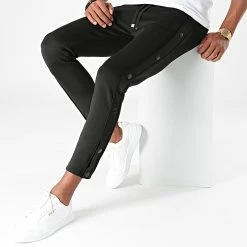 Le moins cher 🥰 Pantalon Jogging A Bandes PG-02 Noir de Uniplay 🌟 -Uniplay Soldes uniplay 285991 PG 02 BLACK 20210927T143748 03