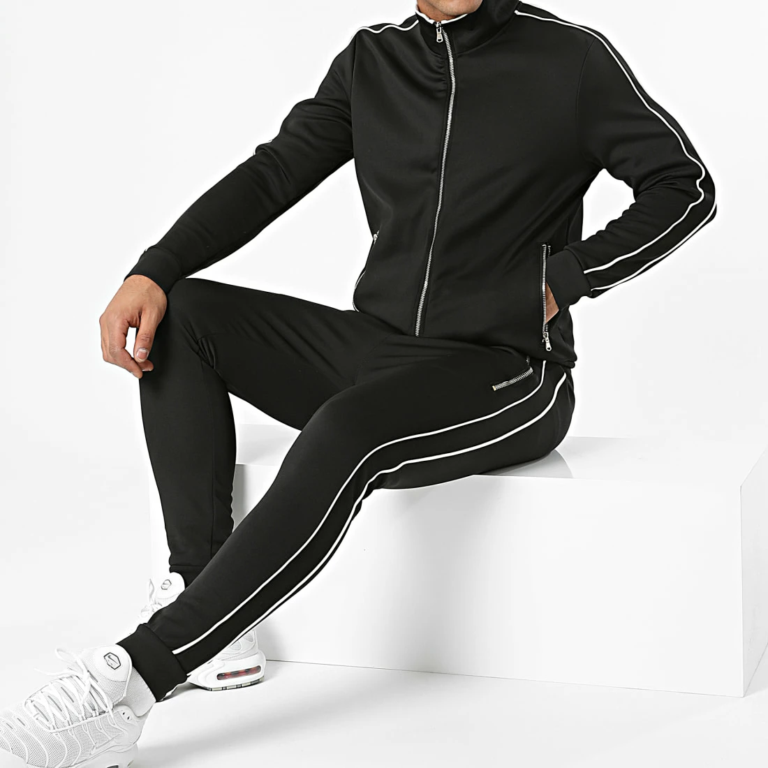 De gros ❤️ Ensemble De Survêtement A Bandes MK-07 Noir Blanc de Uniplay 😉 3 De gros ❤️ Ensemble De Survêtement A Bandes MK-07 Noir Blanc de Uniplay 😉