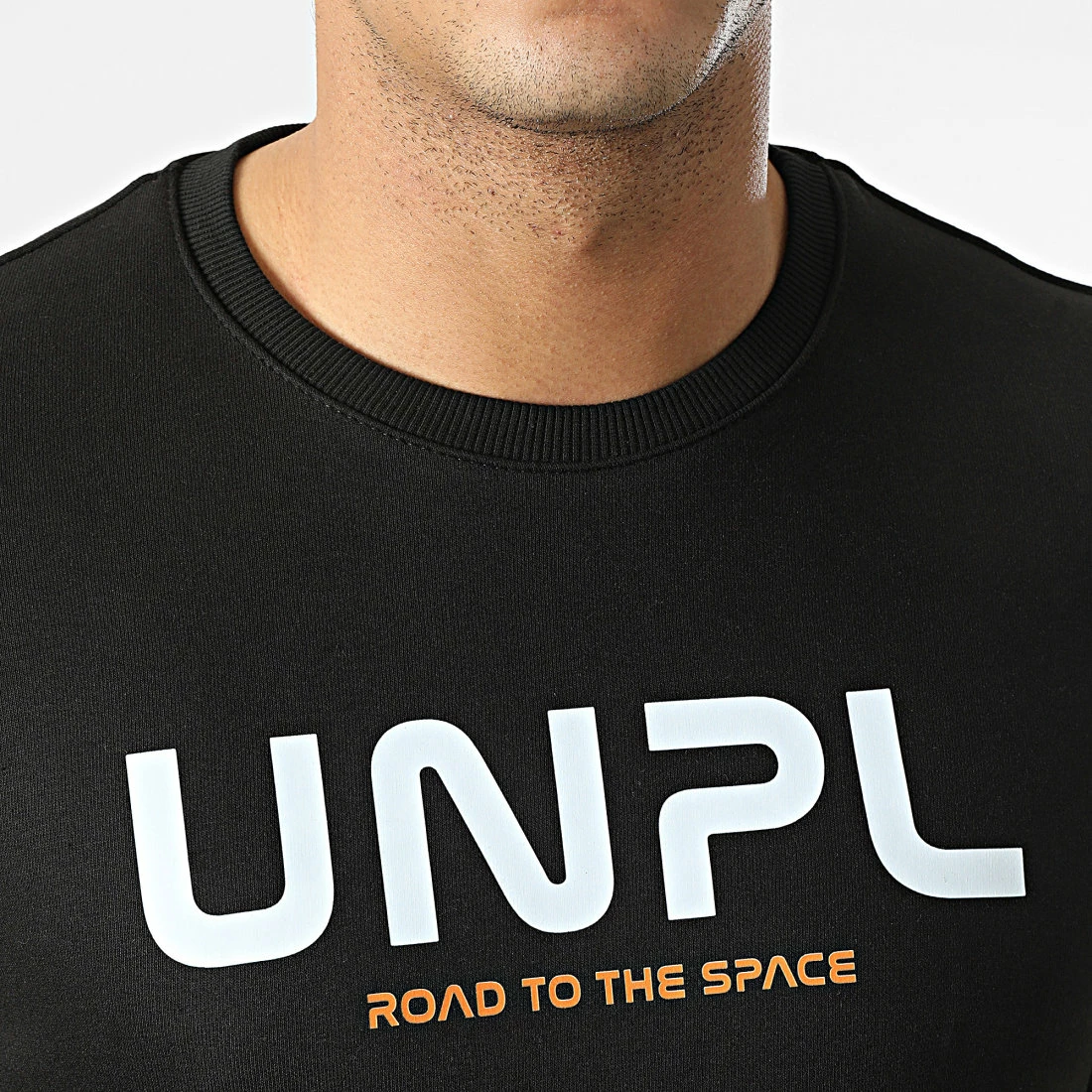 Meilleure vente 🔥 Sweat Crewneck T881 Noir de Uniplay 🎁 5 Meilleure vente 🔥 Sweat Crewneck T881 Noir de Uniplay 🎁 – Image 3