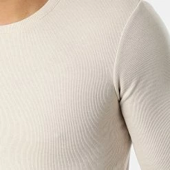 Les meilleures critiques de 😉 Tee 👕 Shirt A Manches Longues Oversize UY776 Beige de Uniplay 🧨 -Uniplay Soldes uniplay 300470 UY776 BEIGE 20220203T155914 02