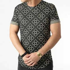 Offres 🎁 Tee 👕 Shirt Oversize UY815 Noir Beige de Uniplay 🤩 8 Offres 🎁 Tee 👕 Shirt Oversize UY815 Noir Beige de Uniplay 🤩 -Uniplay Soldes uniplay 304283 UY815 BLACK BEIGE 20220222T115203 03