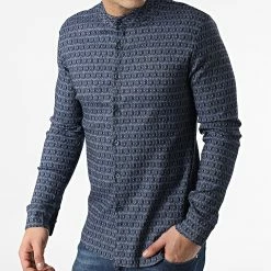 Vente flash 👍 Chemise Manches Longues Col Mao UP-C107 Bleu Marine de Uniplay 💯 8 Vente flash 👍 Chemise Manches Longues Col Mao UP-C107 Bleu Marine de Uniplay 💯 -Uniplay Soldes uniplay 304410 UP C107 BLUE 20220221T160227 03