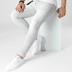 Offres ✔️ Jean Skinny 687 Gris Clair de Uniplay ⌛ -Uniplay Soldes uniplay 307985 687 GREY 20220308T141955 03