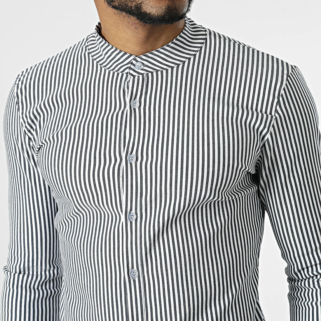 Le moins cher 😉 Chemise Manches Longues A Rayures Col Mao UP-C111 Bleu Marine Blanc de Uniplay 🔥 4 Le moins cher 😉 Chemise Manches Longues A Rayures Col Mao UP-C111 Bleu Marine Blanc de Uniplay 🔥 – Image 2