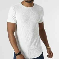 Nouveau ✨ Tee 👚 Shirt Oversize Floral UY829 Blanc de Uniplay 👍 -Uniplay Soldes uniplay 313201 UY829 WHITE 20220407T162555 03