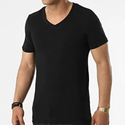 Tout neuf ✔️ Tee 👕 Shirt Col V BAS-3 Noir de Uniplay ❤️