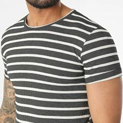 Grosses soldes 🧨 Tee 👚 Shirt Oversize A Rayures UY832 Noir de Uniplay 💯 -Uniplay Soldes uniplay 318684 UY832 BLACK 20220512T092959 02