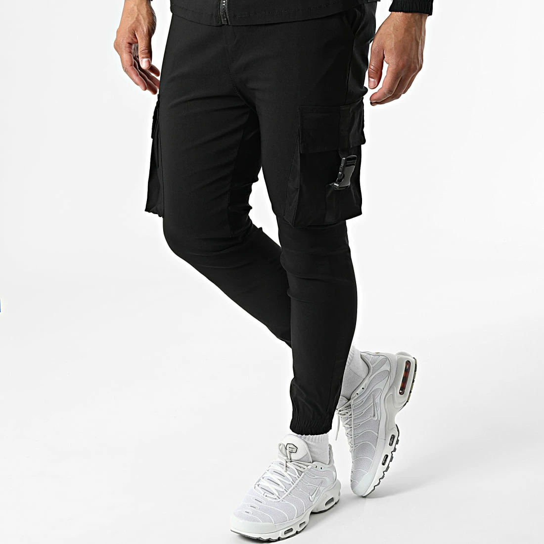 Meilleur prix 💯 Ensemble Veste Zippée Jogger Pant UP-ES-87 Noir de Uniplay 🛒 6 Meilleur prix 💯 Ensemble Veste Zippée Jogger Pant UP-ES-87 Noir de Uniplay 🛒 – Image 4
