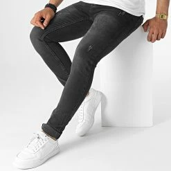 Meilleur prix ❤️ Jean Skinny 733 Noir de Uniplay 😀 -Uniplay Soldes uniplay 318781 733 BLACK 20220512T094114 03