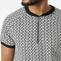 Les meilleures critiques de 🛒 Ensemble Tee 👚 Shirt Col Zippé Et Short UY852 Blanc Noir de Uniplay ❤️ -Uniplay Soldes uniplay 320053 UY852 BLACK WHITE 20220518T144727 03