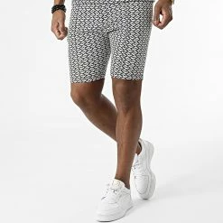 Les meilleures critiques de 🛒 Ensemble Tee 👚 Shirt Col Zippé Et Short UY852 Blanc Noir de Uniplay ❤️ -Uniplay Soldes uniplay 320053 UY852 BLACK WHITE 20220518T144731 05