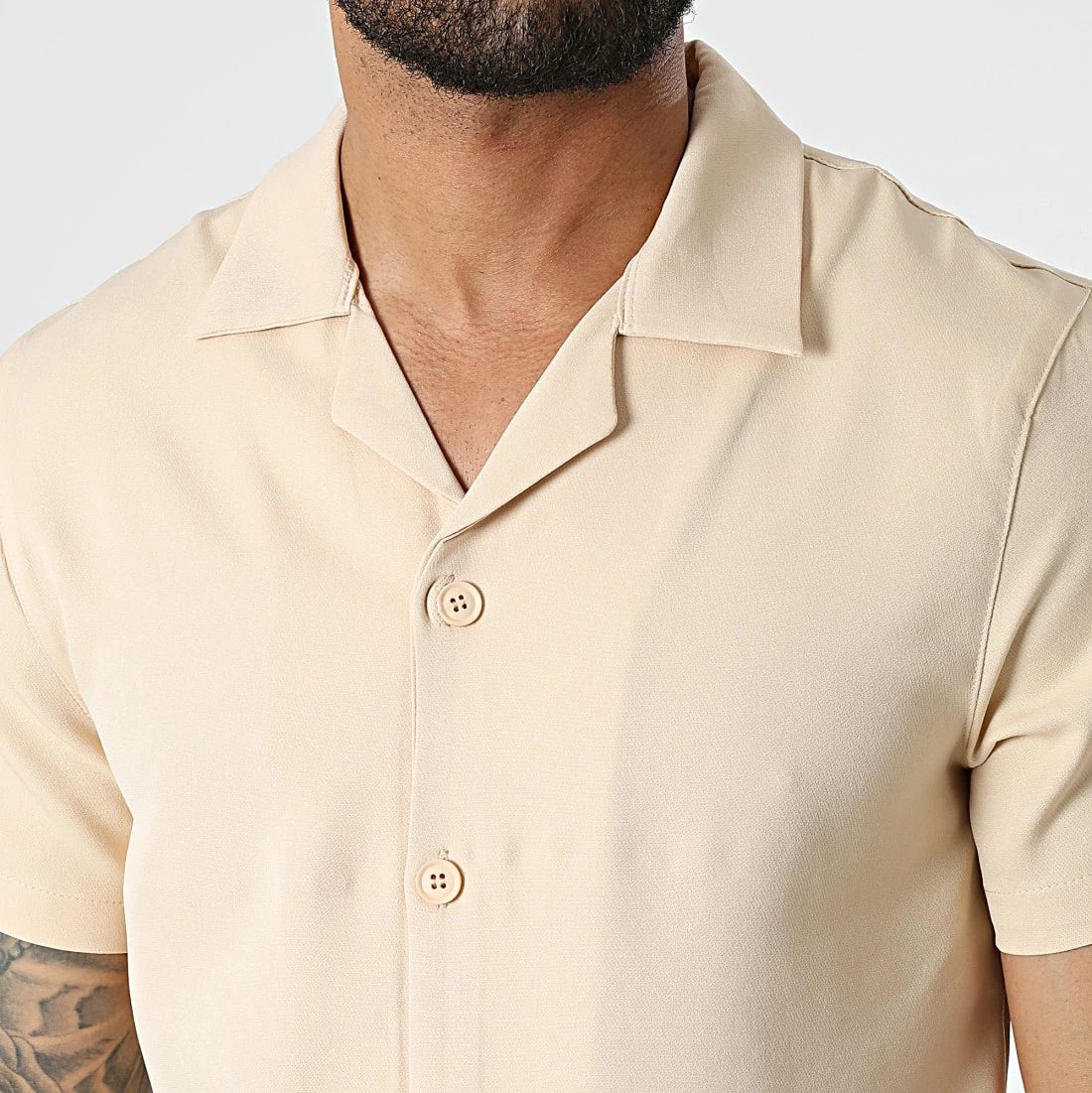 Les meilleures critiques de 💯 Ensemble Chemise Manches Courtes Et Short Jogging Apach Beige de Uniplay 🧨 4 Les meilleures critiques de 💯 Ensemble Chemise Manches Courtes Et Short Jogging Apach Beige de Uniplay 🧨 – Image 2