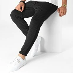 Tout neuf 🥰 Pantalon Jogging UPP77 Noir de Uniplay 😍 8 Tout neuf 🥰 Pantalon Jogging UPP77 Noir de Uniplay 😍 -Uniplay Soldes uniplay 332863 UPP77 BLACK 20220816T151743 03