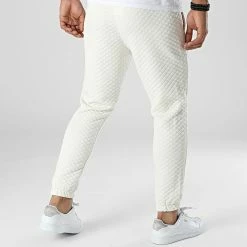 Meilleure vente ✔️ Pantalon Jogging UPP77 Beige de Uniplay 🧨 -Uniplay Soldes uniplay 332864 UPP77 WHITE 20220817T155743 04