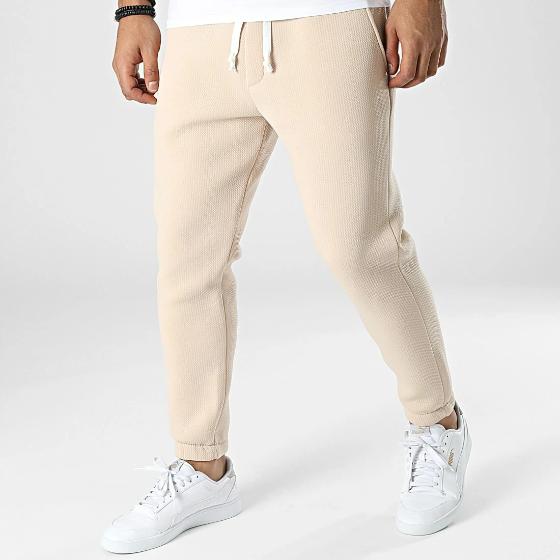 Budget ✔️ Pantalon Jogging UPP76 Beige de Uniplay 🌟 3 Budget ✔️ Pantalon Jogging UPP76 Beige de Uniplay 🌟