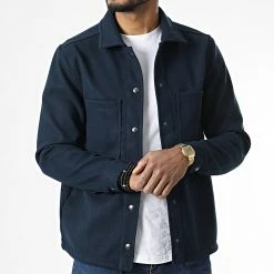 Meilleur prix 🤩 Surchemise UP-T968 Bleu Marine de Uniplay 💯 8 Meilleur prix 🤩 Surchemise UP-T968 Bleu Marine de Uniplay 💯 -Uniplay Soldes uniplay 338755 UP T968 NAVY BLUE 20220927T151458 03