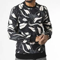 Acheter 🎉 Sweat Crewneck UY919 Noir Beige de Uniplay 🌟 -Uniplay Soldes uniplay 338798 UY919 BLACK 20220926T155421 03