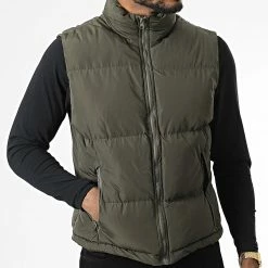 Meilleure vente ⌛ Doudoune Sans Manches VS-J7 Vert Kaki de Uniplay 💯 -Uniplay Soldes uniplay 338802 VS J7 KHAKI 20220923T160041 03
