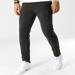 Offres 👏 Pantalon 22PU45 Noir de Uniplay 😍