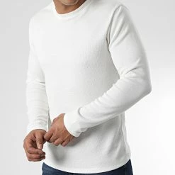 Offres 🥰 Pull SH-61 Beige Clair de Uniplay 🧨 -Uniplay Soldes uniplay 341165 SH 61 CREAM 20221004T154930 03