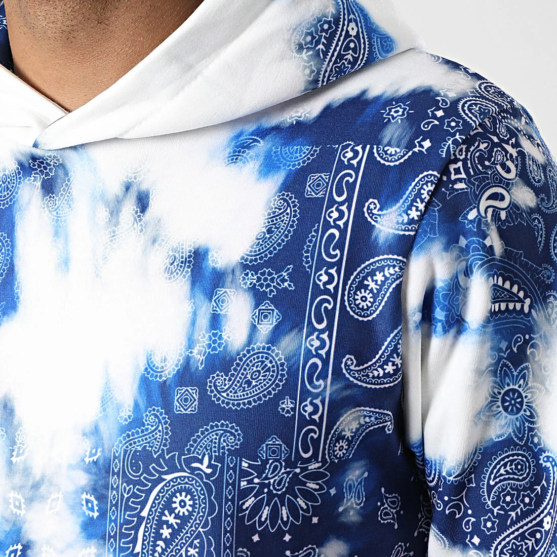 Grosses soldes 🧨 Sweat Capuche SH-67 Blanc Bleu Marine Bandana de Uniplay ⌛ 4 Grosses soldes 🧨 Sweat Capuche SH-67 Blanc Bleu Marine Bandana de Uniplay ⌛ – Image 2