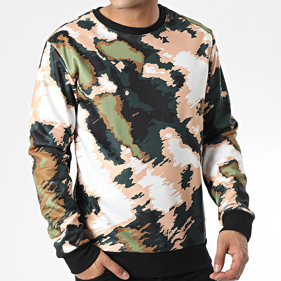 De gros 🧨 Sweat Crewneck SH-68 Noir Blanc Beige de Uniplay ✨ 5 De gros 🧨 Sweat Crewneck SH-68 Noir Blanc Beige de Uniplay ✨ – Image 3