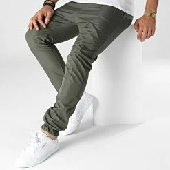Nouveau 🔥 Jogger Pant OTB-7 Vert Kaki de Uniplay 😉 -Uniplay Soldes uniplay 348350 OTB 7 KHAKI 20221118T151856 03