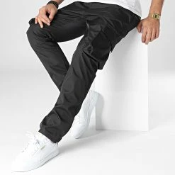 Vente flash ✨ Pantalon Cargo OTB-8 Noir de Uniplay 👏 -Uniplay Soldes uniplay 348366 OTB 8 BLACK 20221118T152854 03